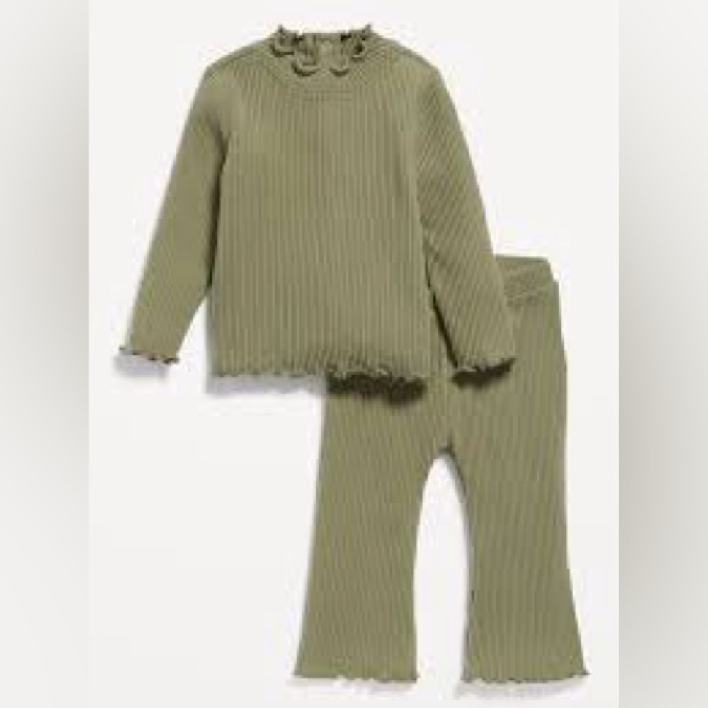 Old Navy green cozy-knit mock-neck top and flare pants set